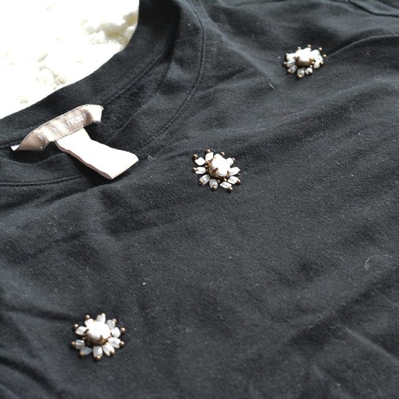 3/$30 - Banana Republic‎ Sequin Sweatshirt - Picture 5 of 6